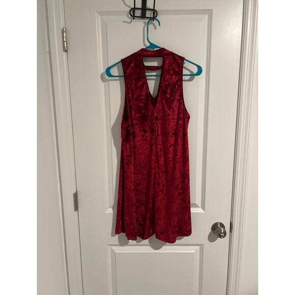Altar’d state burgundy red velvet dress size large - Picture 6 of 6